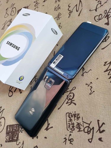 Samsung SM-W2017 (Unlocked) Android 6.0 Flip Super AMOLED Very Good Mobilephone - Afbeelding 10 van 11
