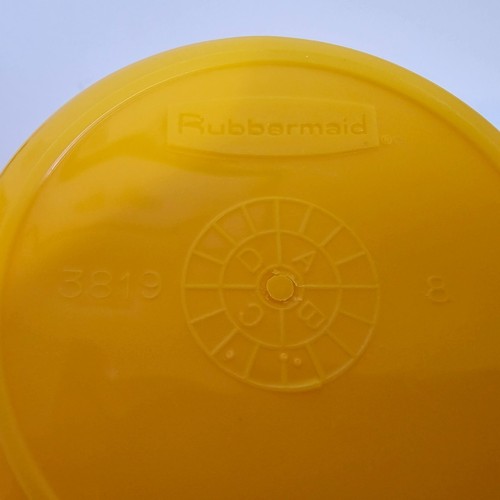 Rubbermaid Yellow Coffee Mugs Set of 2 Bright Yellow Ribbed Stackable 3819 VTG - Picture 7 of 8