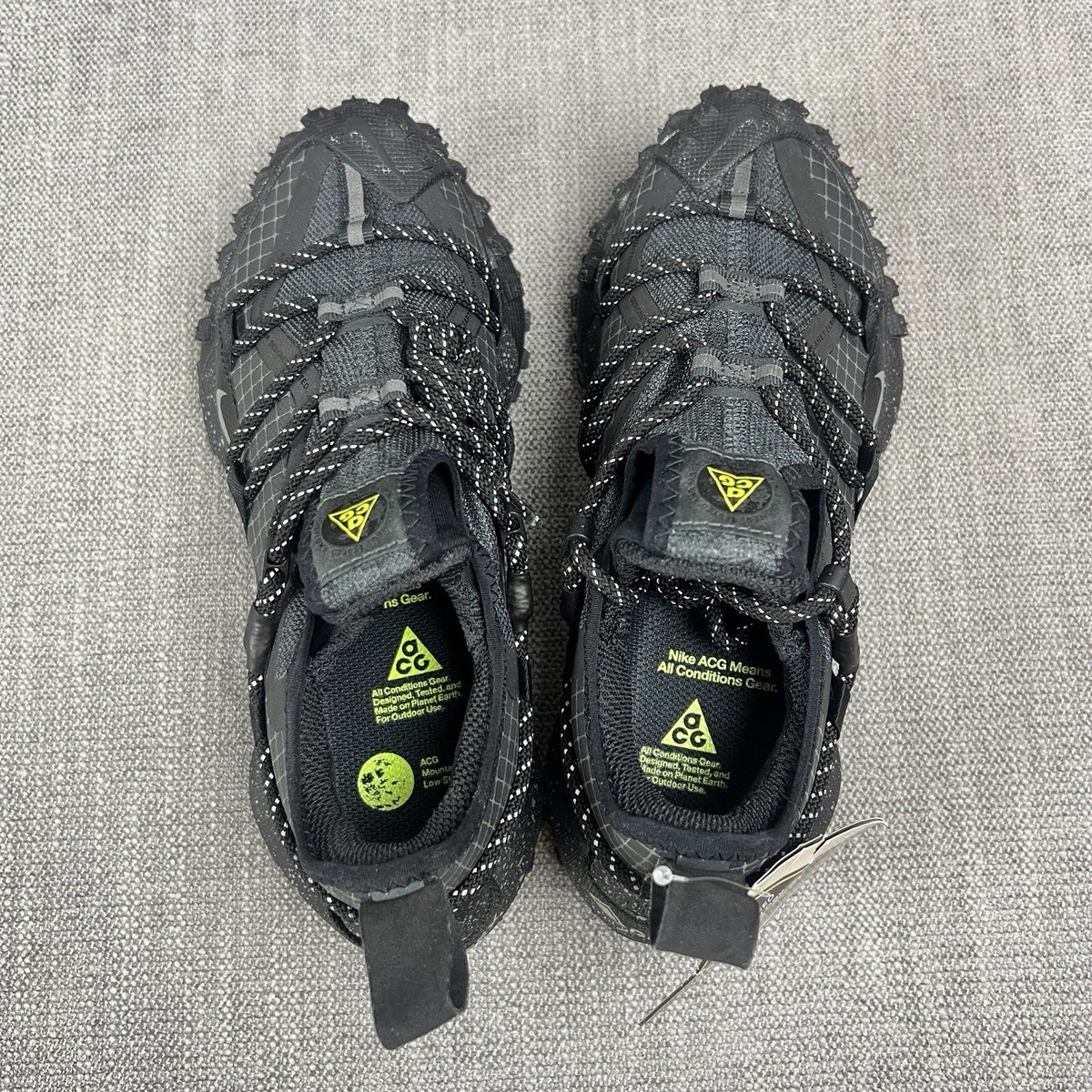 Nike ACG Mountain Fly Low GTX SE Black Grey Hiking DD2861 Nike ACG Mountain Fly Low GTX SE Black Grey Hiking DD2861