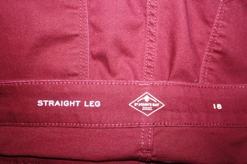 St Johns Bay Womens Jeans Size 18 Burgundy Straight Leg 5 Pocket Design - Picture 4 of 5