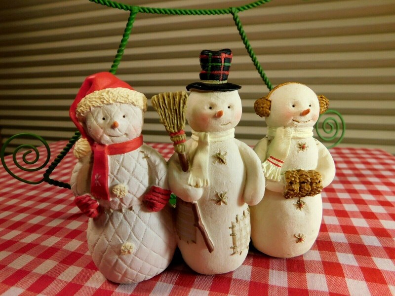 Hallmark Snowmen Christmas Card Holder Photos Giveaway Item with Purchase