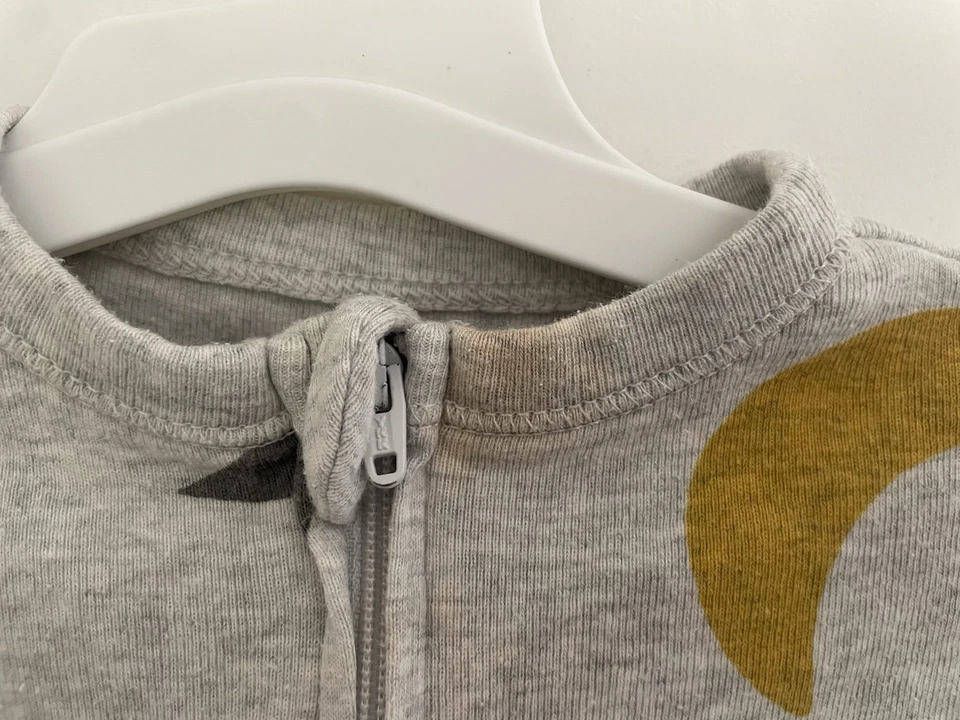 Old Navy Baby Boys Moon & Stars 100% Cotton Zip Footed 1-Piece Heather Gray 0-3M - Image 3 of 4