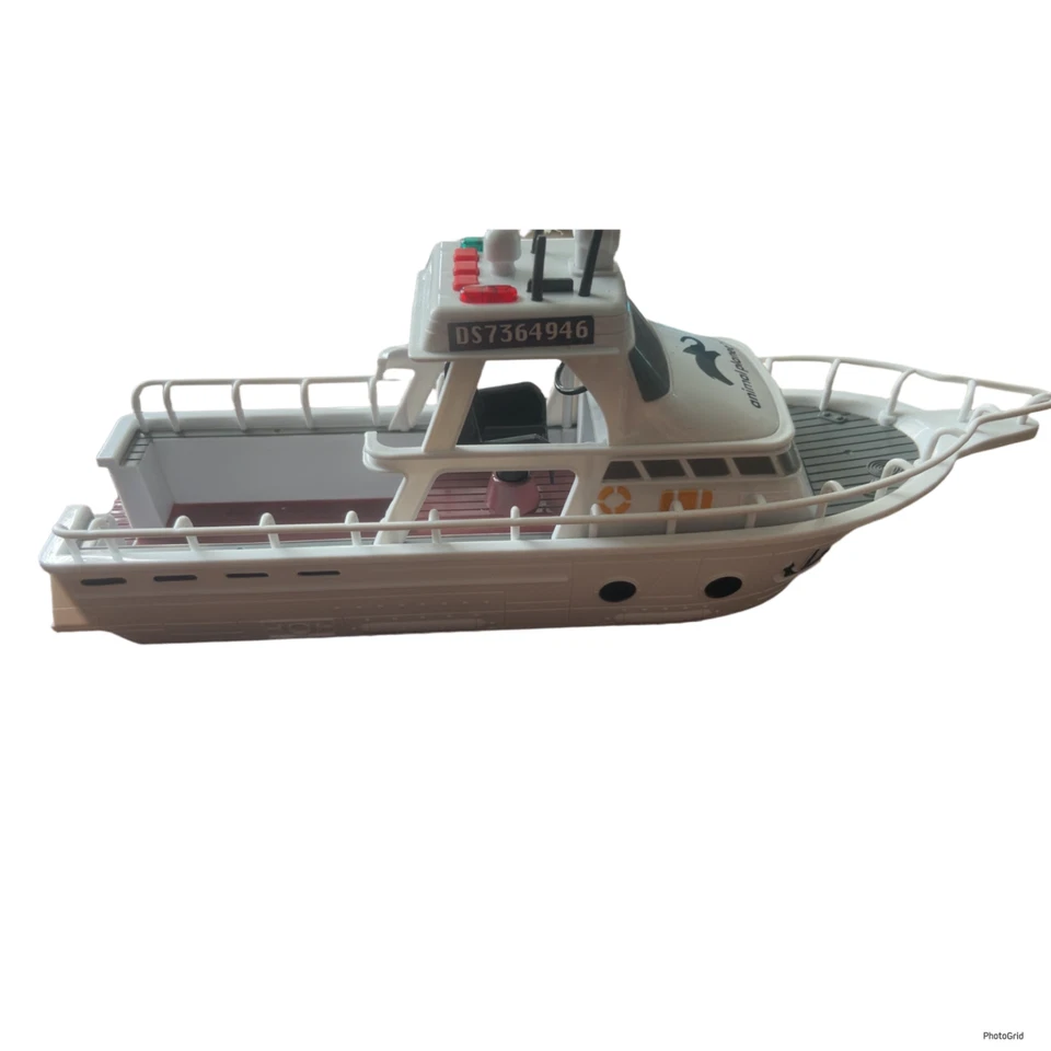 JAWS Animal Planet Deep Sea Shark Research Boat con Tiburón, Figuras y Accesorios Foto 2 de 4