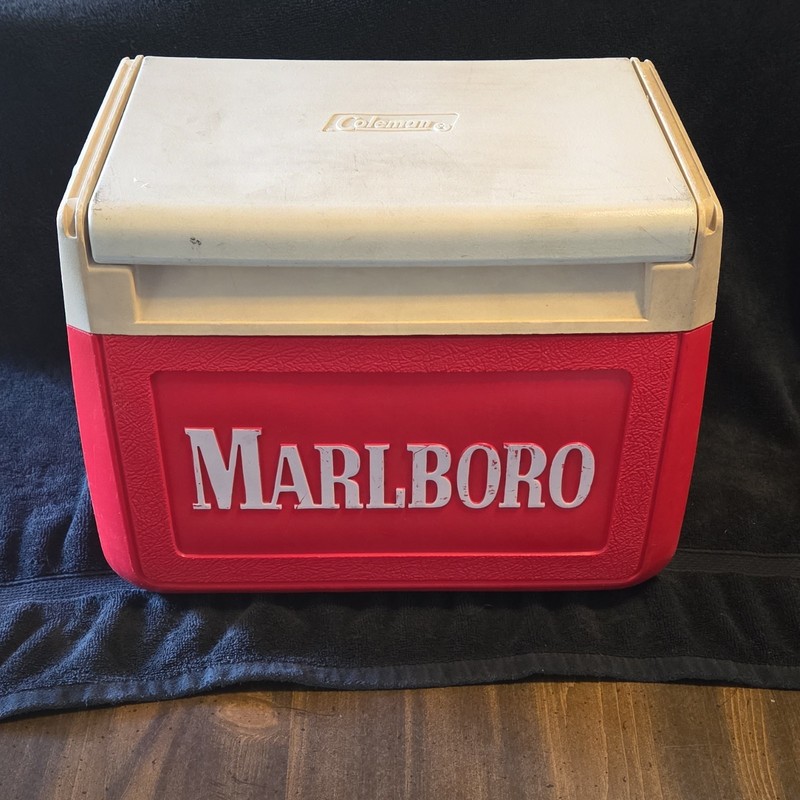 Coleman vintage Red/White 12 qt Ice Chest Cooler w/ Handle, Plastic, Model 5210