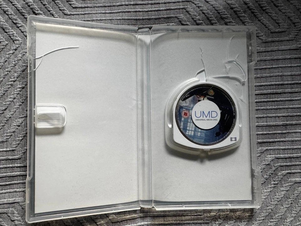 UMD Movie: The Dark Knight (Sony Playstation Portable) Region Free - Image 2 of 2