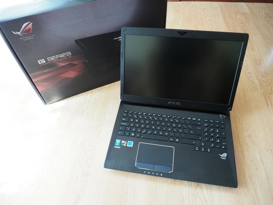 Asus ROG G750JY Portatil - Imagen 4 de 4