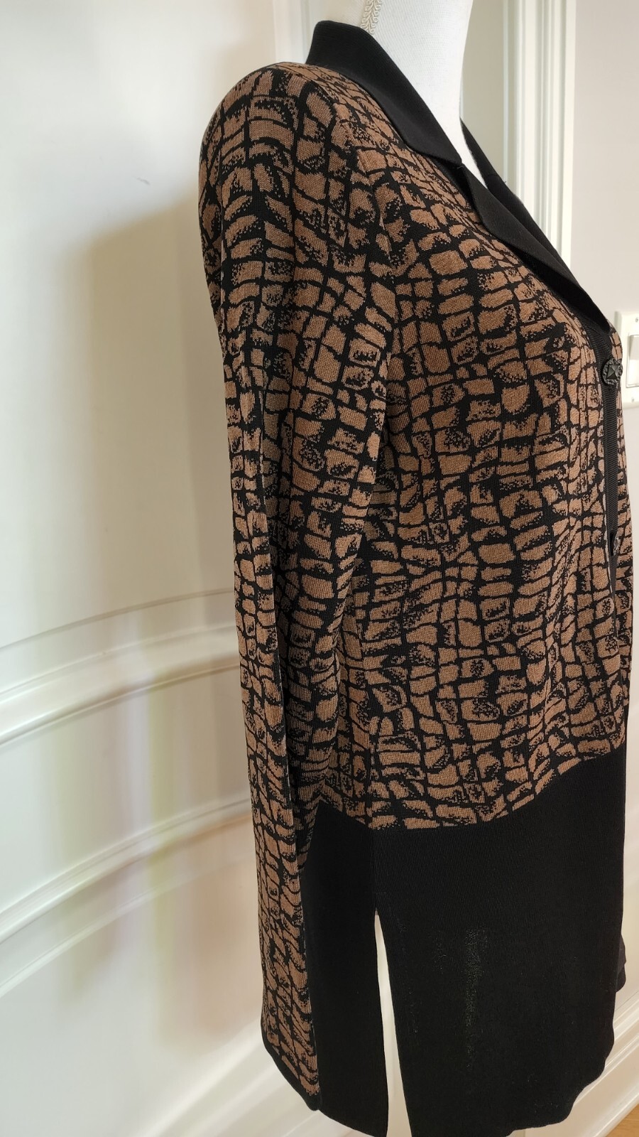 Exclusively Misook Button Down Padded Shoulders B… - image 4