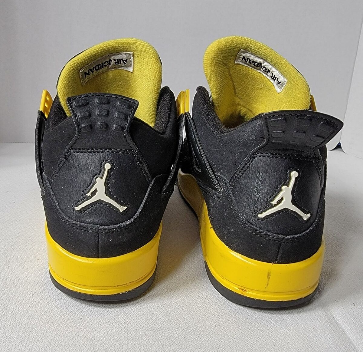 Nike Air Jordan 4 IV Thunder GS 408452 008 Size 6.5y Black Nike Air Jordan 4 IV Thunder GS 408452 008 Size 6.5y Black