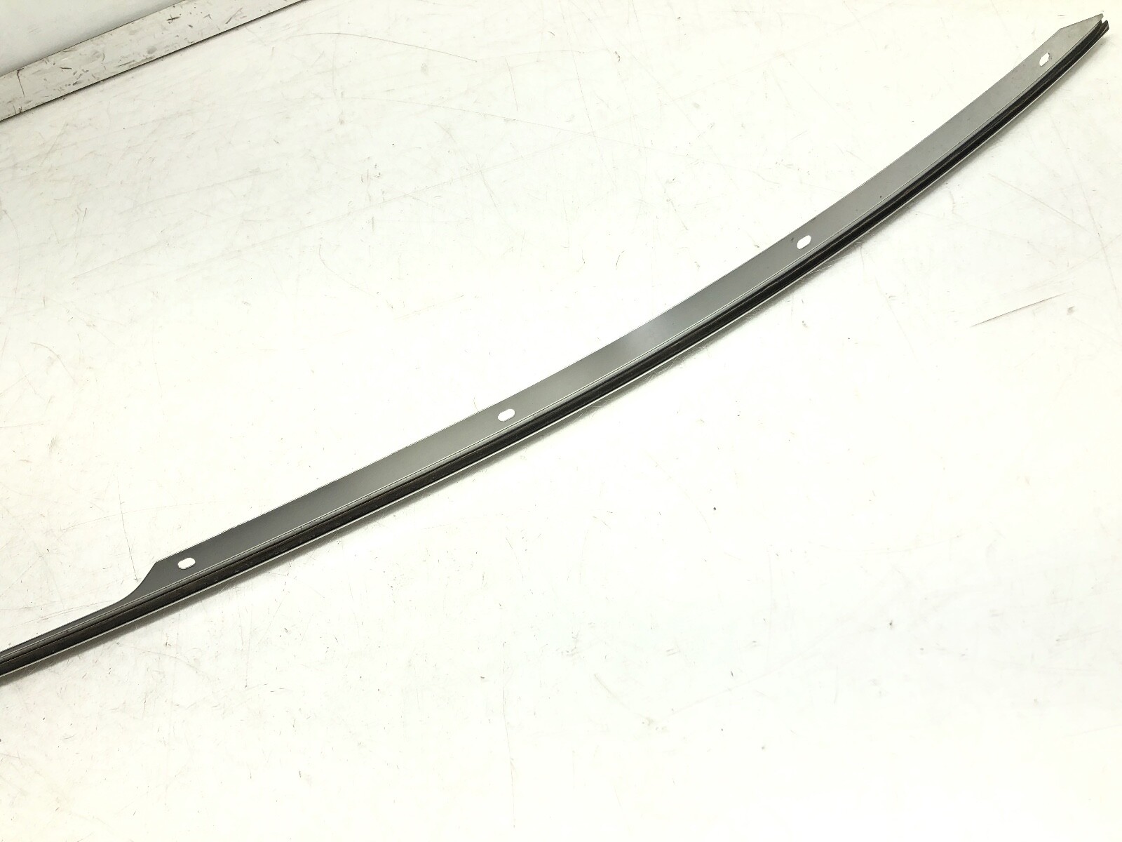 2014-2022 MASERATI GHIBLI S Q4 LEFT ROOF WINDOW MOLDING TRIM CHROME OEM.