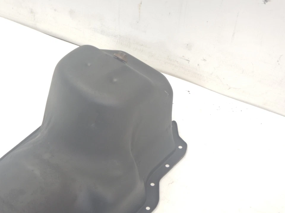 Jeep Wrangler YJ 87-90 2.5L 4 Cylinder Engine Oil Pan OEM Factory 53020831 Foto 3 de 4