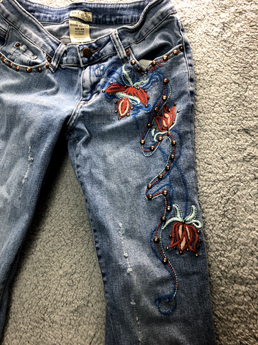 Decoded Flared Leg Jeans Women's 5/6 Blue Faded embroidered Low Rise Embellished - Picture 9 of 10