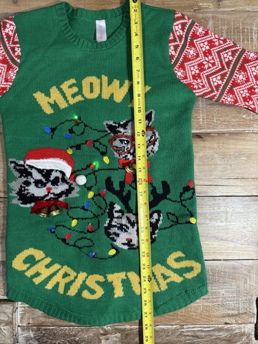 No Boundaries Christmas Sweater Meowy Christmas Light Up Size M Juniors - Picture 3 of 6