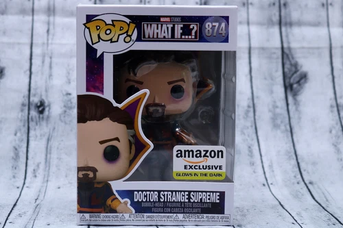 Funko Pop! Marvel: ¿Y si..? Dr. Strange Supreme #874 Glow Amazon GITD en mano