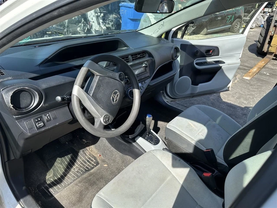 Driver Front Seat Bucket Prius C VIN B3 Cloth Fits 12-19 PRIUS 1257018 Foto 2 de 4