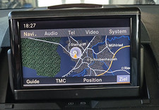 MERCEDES C-KLASSE W204 S204 Display Bildschrim Navi Navigation A 2048204697