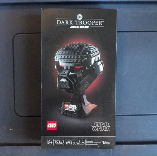 LEGO Star Wars Dark Trooper Helmet Set 75343, 693 Pieces, Dark Trooper