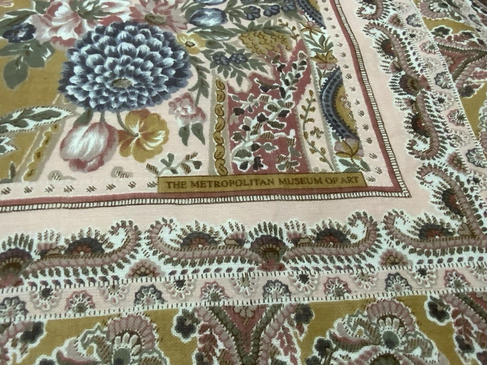 Bufanda chal para mujer The Metropolitan Museum of Art patrón de flores de lana PEC Foto 3 de 4