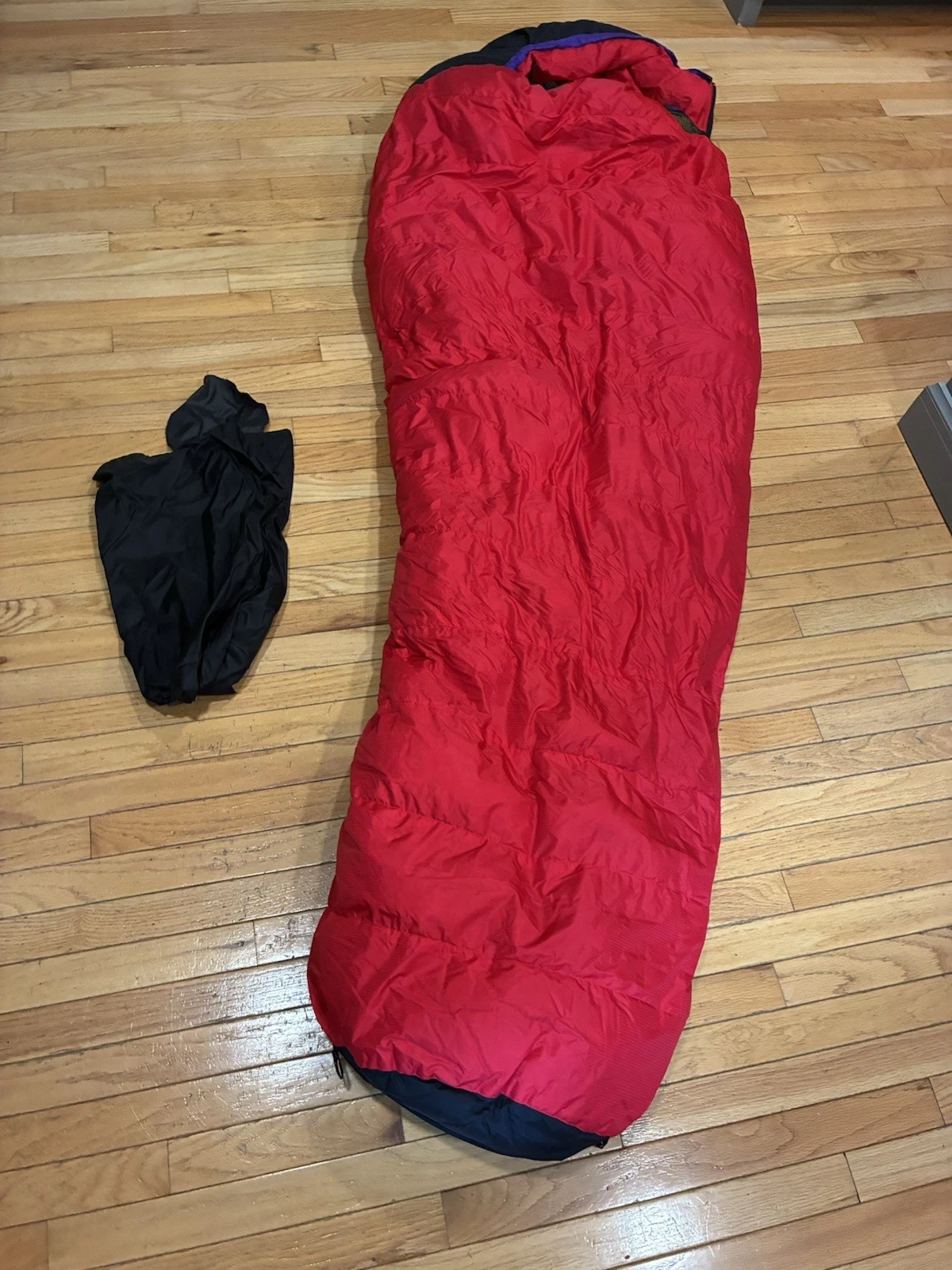 Marmot Couloir Gore-Tex DryLoft Goose Down Sleeping Bag WARM LOFTY Red With Bags
Opens in a new wind