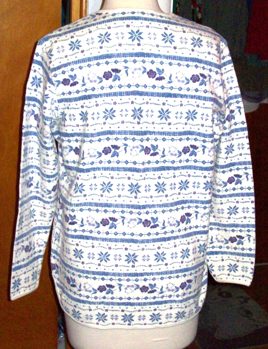 Classic Elements Womens Pullover Shirt -Snowflake… - image 2