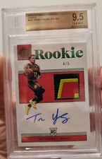 2018-19 Encased Trae Young ROOKIE PATCH AUTO Green (RPA) #/5