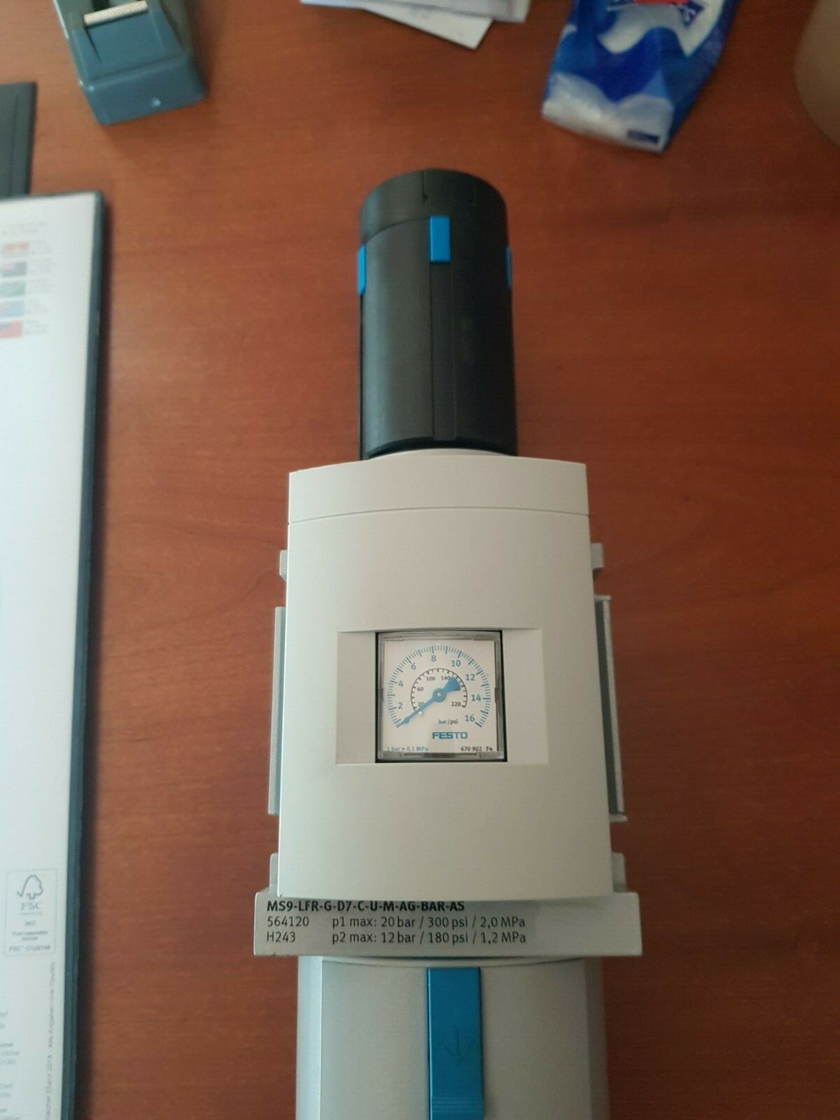 100x capa de carbón-resistencia 270 Ohm 5/% 0,25w forma compacta 0207 lotes en bolsa