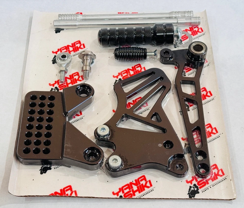 Juego trasero negro anodizado Yana Shiki RS4055B para Kawasaki Ninja ZX6-R 2009-10 Foto 2 de 4