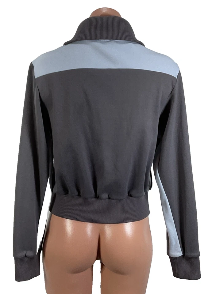 Camiseta deportiva Puma M de colección años 80 para mujer edición especial club de fútbol gris Foto 2 de 4