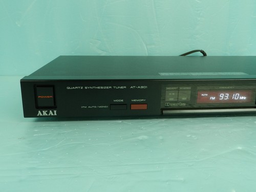 AKAI STEREO QUARTZ SYN.TUNER DECK AT-A301 WORKS~NEAR PRISTINE~ORIG.OWNER - Picture 3 of 12