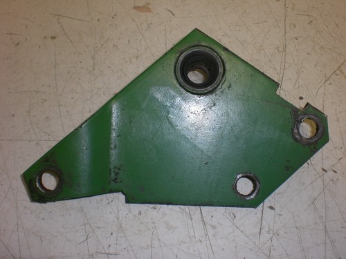 1966 JOHN DEERE 11O ROUND FENDER STEERING ARM, PIVOT - Picture 3 of 3