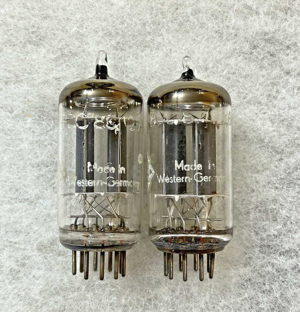 TELEFUNKEN ECC83 ダイヤ リブプレート 2本 TELEFUNKEN ECC83 ダイヤ リブプレート 2本 - メルカリ