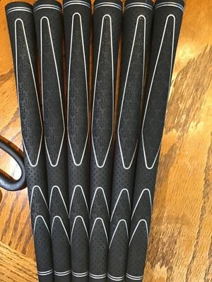 New Callaway Universal Golf Grips Standard (6 Grips Set). Free US Shipping.