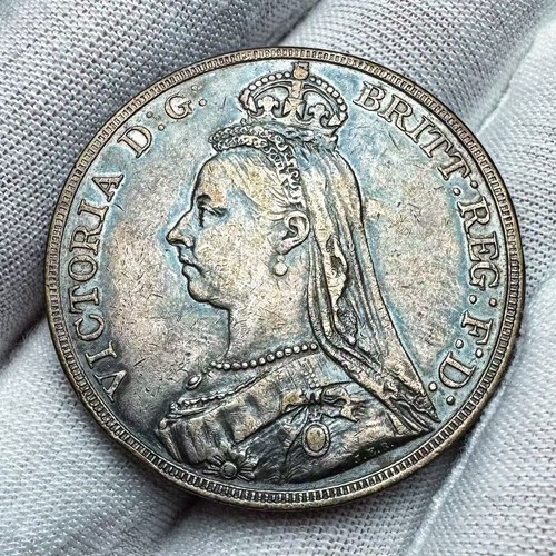 1889 Victoria Jubilee Head Silber Crown Münze - schöne Erhaltung und Tönung - 0185