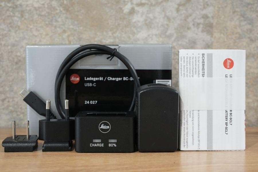 Leica 24027 BC‑SCL7 M11 Charger Official Genuine Accessory Japan