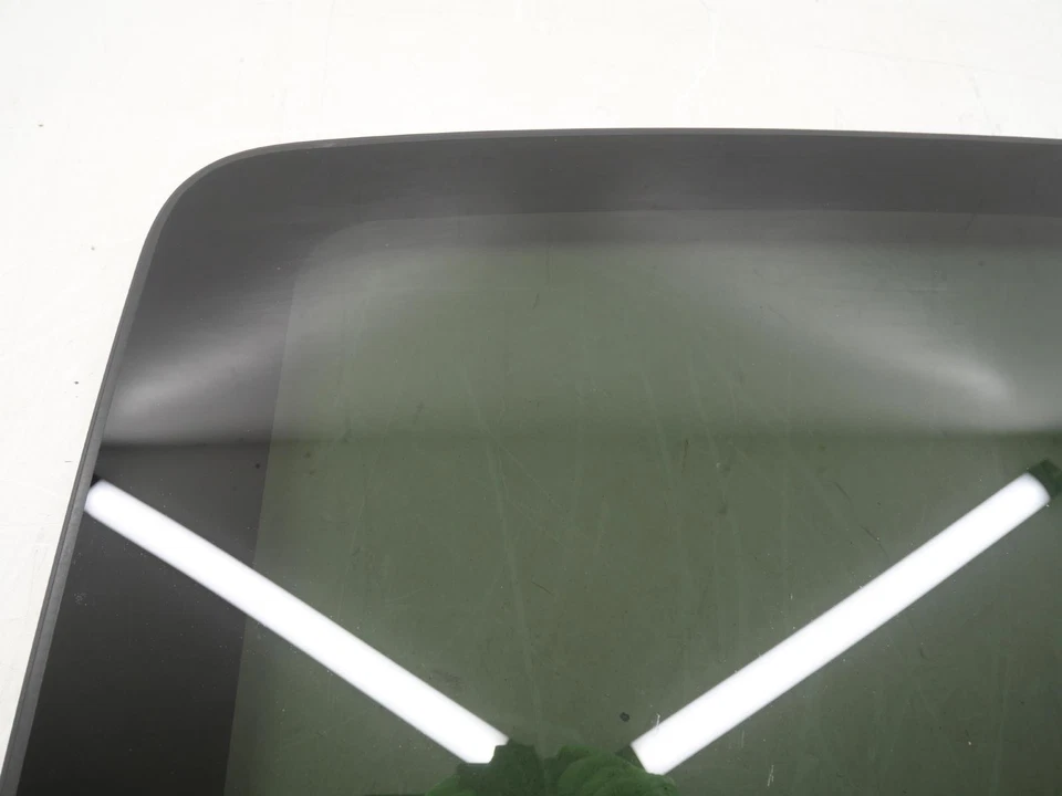 Panel de ventana de vidrio techo corredizo techo corredizo usado Chevy Camaro SS 6,2 L OEM Foto 2 de 4