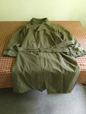 Mens Trench Coat 40 reg Brown Made in USA Whaling Mfg Co Excellent Condition