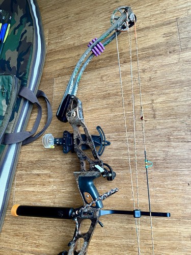 Hoyt Deviator 55# 29.5” Master Cams Sight Stabilizer Case Arrows Release RH - Picture 2 of 15