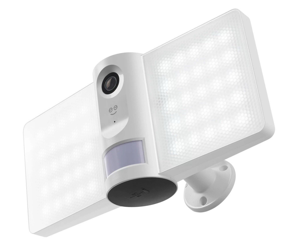 Geeni Sentry Floodlight Camera 2-Way Audio Motion Sensor Alarm Voice Control
