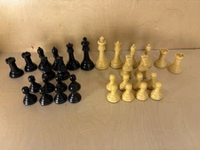 Vintage Drueke Simulated Wood 32 Weighted Chess Pieces  /  King 3.75"