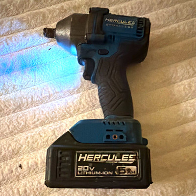 HERCULES HCB84B 20V 1/2 in Compact Impact Wrench w/ 5Ah Li-Ion Battery