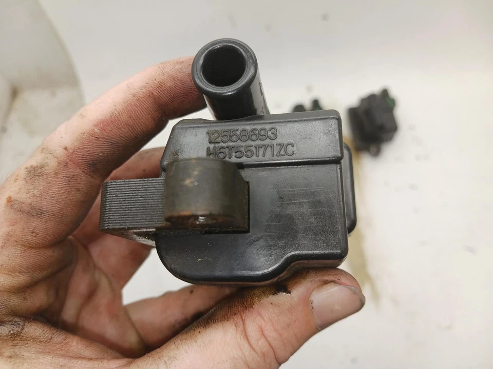 '99-'07 CHEVROLET SILVERADO 1500 Juego de 4 bobinas de encendido 6,0 L OEM 6 meses ¡Como nuevo! Foto 4 de 4