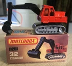 LESNEY "MATCHBOX 75" # 32 Red Excavator Great Condition w/ Box