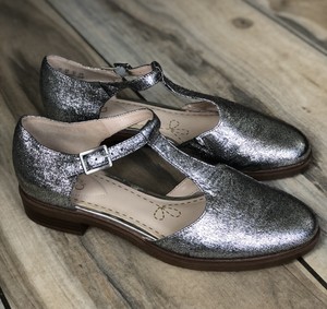 silver brogues clarks