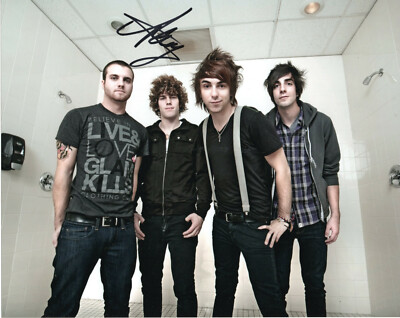 ALEX GASGARTH - Signed 10x8 Photograph - MUSIC - ALL TIME LOW
