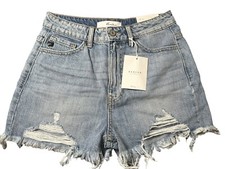 NWT KanCan Denim Shorts Size XS Relaxed Fit Raw Hem Light Wash Stretch EE10-3