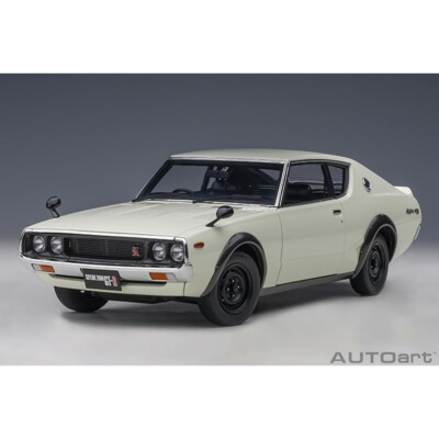 AUTOart 1:18 Nissan Skyline GT-R Diecast Vehicle - White for sale