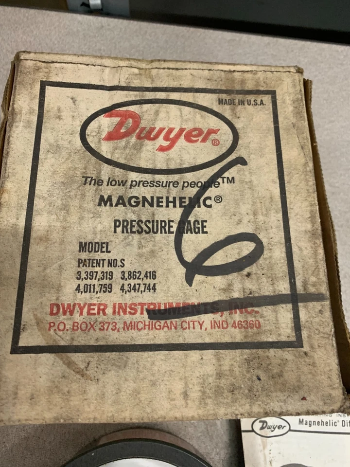 NEW IN BOX DWYER MAGNEHELIC PRESSURE GAUGE 2015 - Image 2 of 4