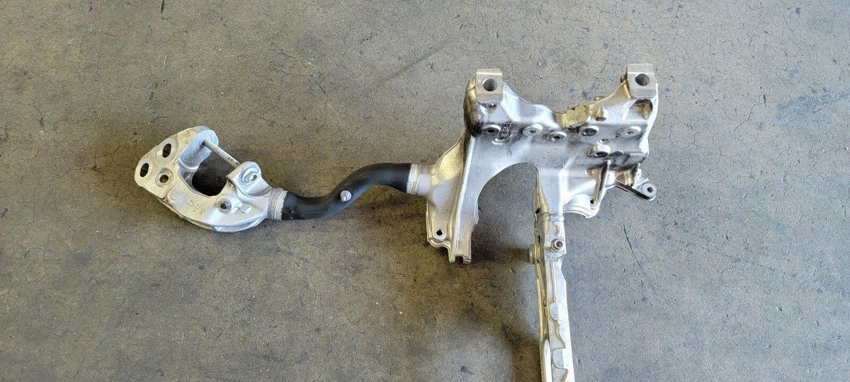LAMBORGHINI URUS SUSPENSION CROSSMEMBER ENGINE CRADLE SUBFRAME OEM 