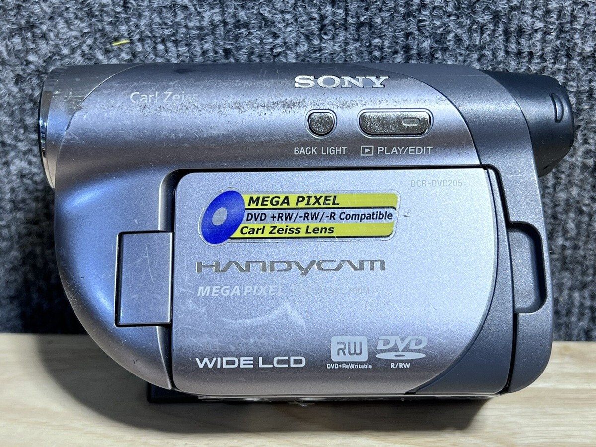 Sony DCR-DVD205 Handycam Camcorder Wide LCD Mega Pixel Powers On