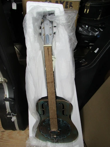 Recording King Swamp Dog Style-O Resonator Guitar - Distressed Vintage Green