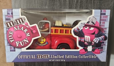 M&M's Five Alarm Fun Red Fire Engine Candy Dispenser Limited Edition Collectible